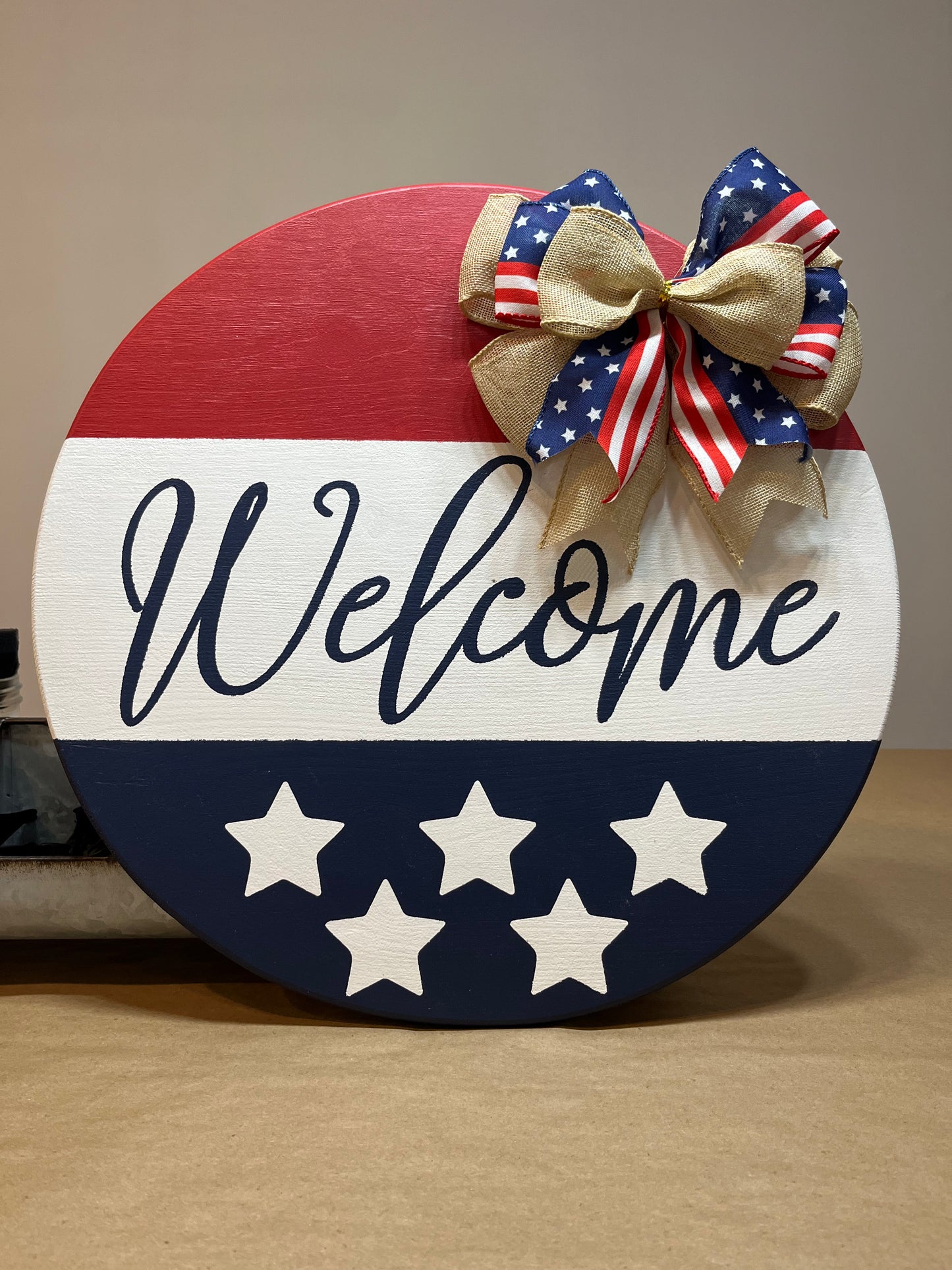 Welcome Red and Blue Stars Round