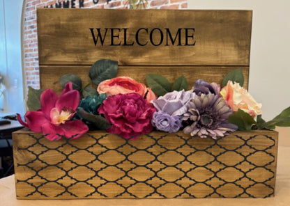 Lattice with Welcome