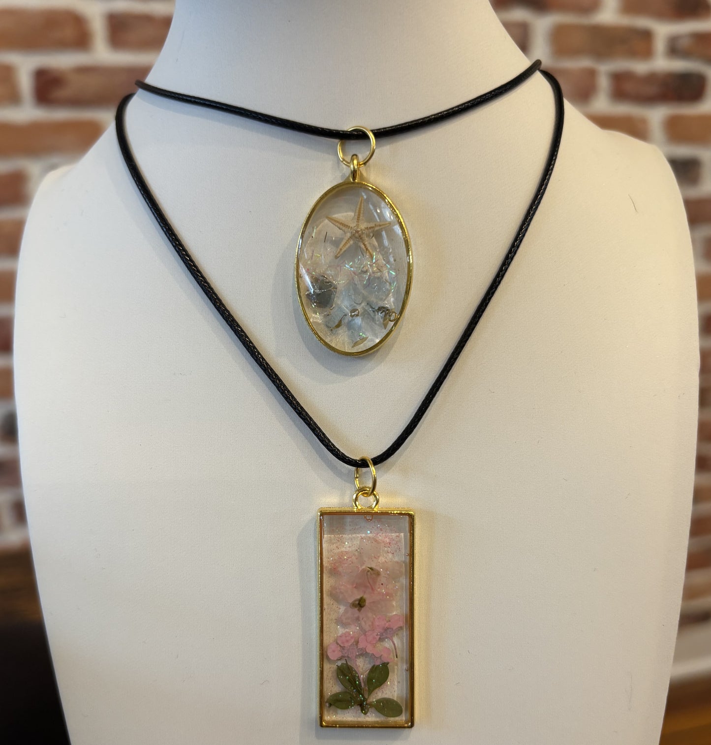 Wednesday, July 9, 2025 6:00 Resin Jewlery Making Workshop